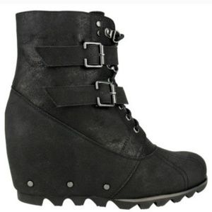 Tallulah Blu Wedge Booties